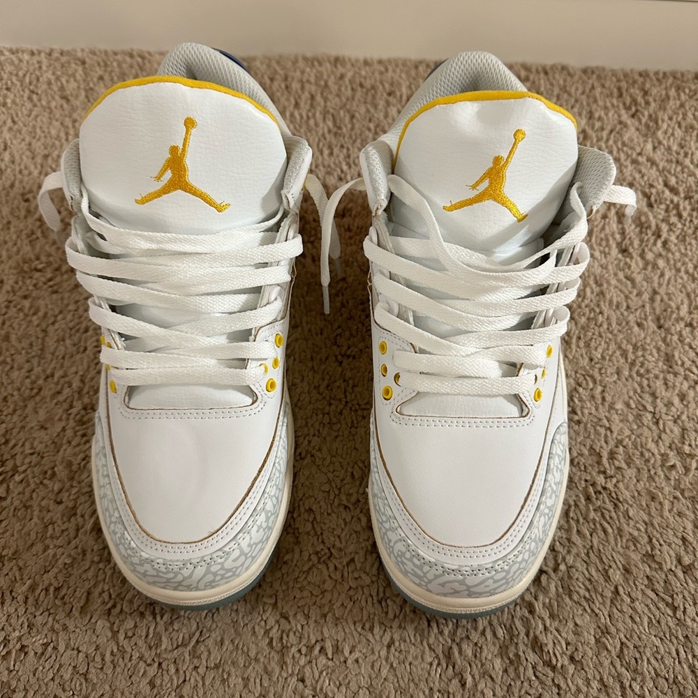 Jordan 3 j balvin Medellin sunset size 8 men